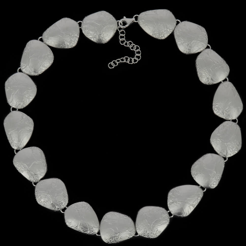 Zilver en mat schakelcollier met design van koffiebonen