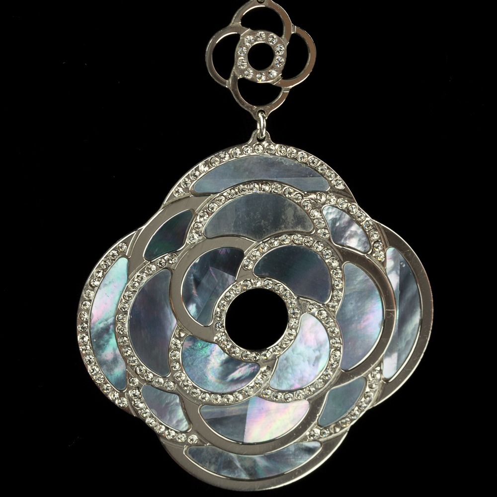 Italiaanse fraai zilveren collier met bloemen bewerkt