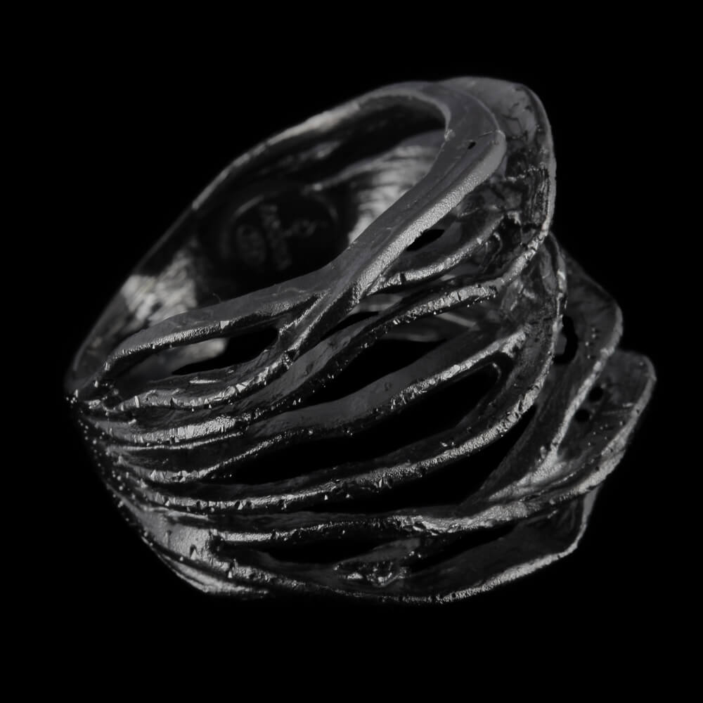 Magnifieke gediamanteerde ring van sterling zilver grijs