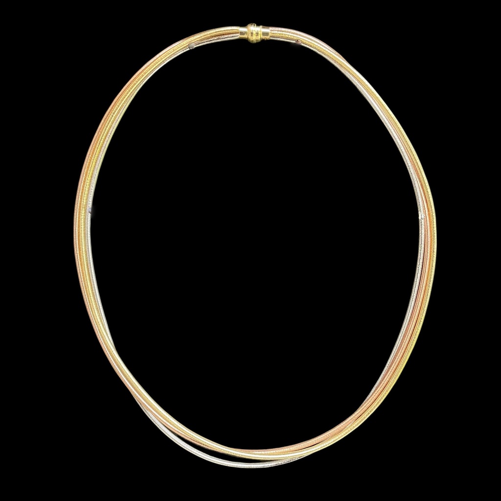 Drierijige omegaketting van 3 kleuren goud 18kt en silicone