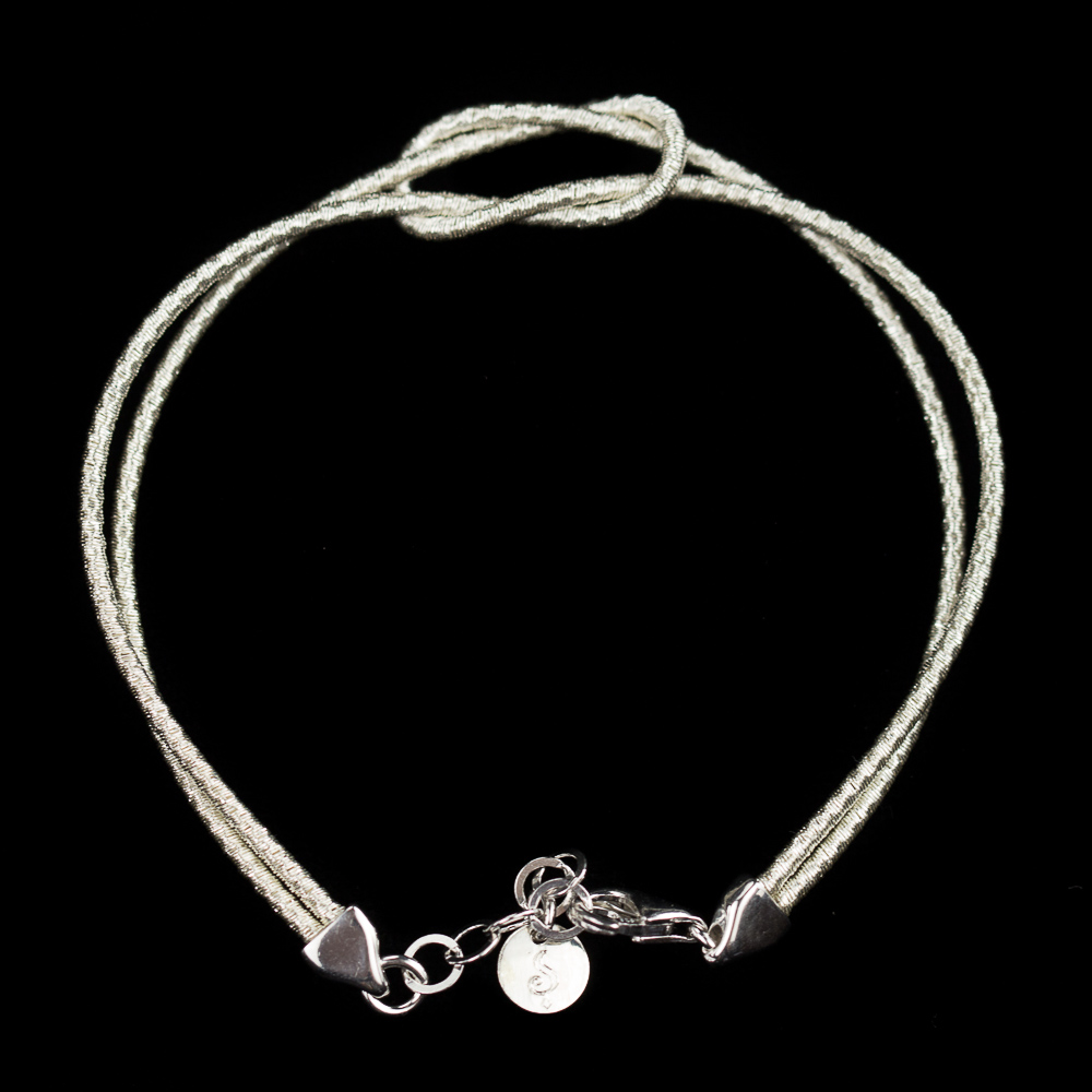 Verfijnd wit zilveren armbandje met knoop, 2mm