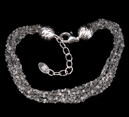[CLE0317007] Vier verweven en zilveren armbanden van donkergrijs