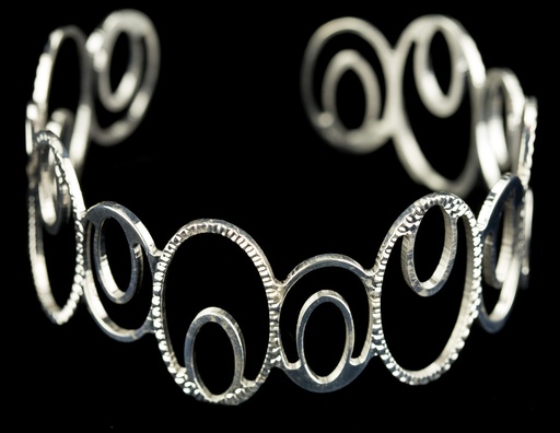 [SC0515008] Zilveren ovaalvormige slavenarmband