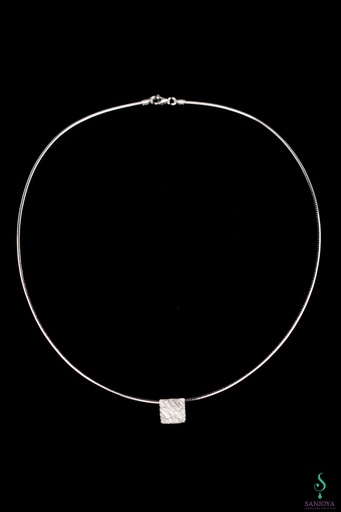 [PRE1018021] 18Kt witgouden hangertje, gediamanteerd en zonder ketting