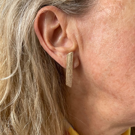 [L0622017G] Schitterende gouden staafjes oorbellen van 18kt