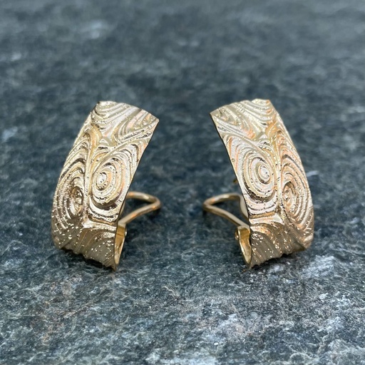 [L1021014G] Bewerkte gouden en langwerpige oorbellen, 18kt