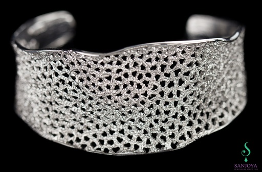Verfijnde zilveren slavenarmband met schitteringen
