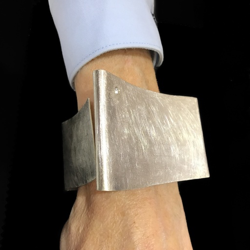 [ORI0117005] Zilver en gematteerde vierkante slavenarmband