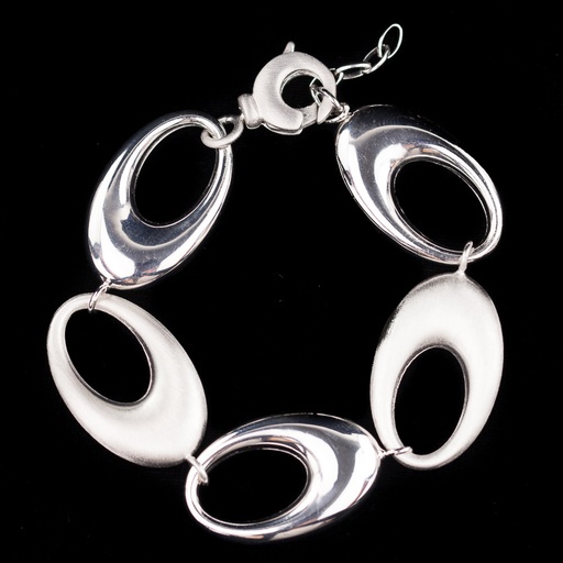 Zilveren armband van ovale matte en gepolijste schakels