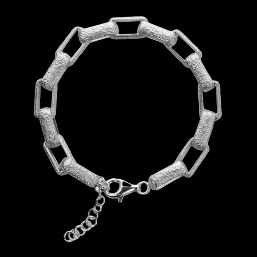 Zilveren en matte schakelarmband
