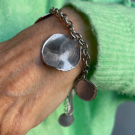 [ES0321002] Zilveren schakelarmband met ronde hangers