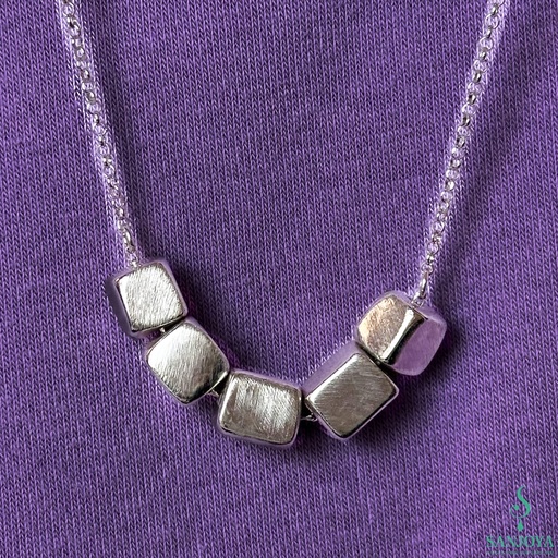 [ES0424005] Zilveren ketting met enkele blokjes