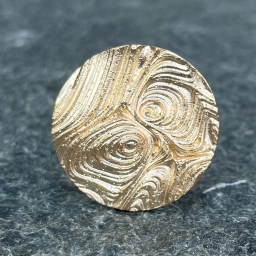 Bewerkte ronde ring van verguld zilver