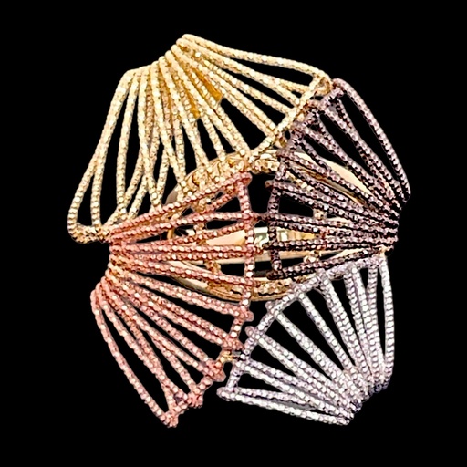 [RO0823004] Bewerkte vierkleurige ring van 18kt goud