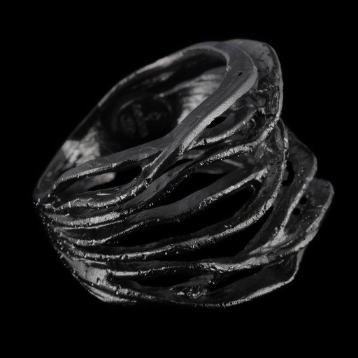 Magnifieke gediamanteerde ring van sterling zilver grijs