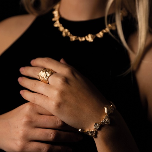 Steenvormige gouden ring, 18kt zonder schittering